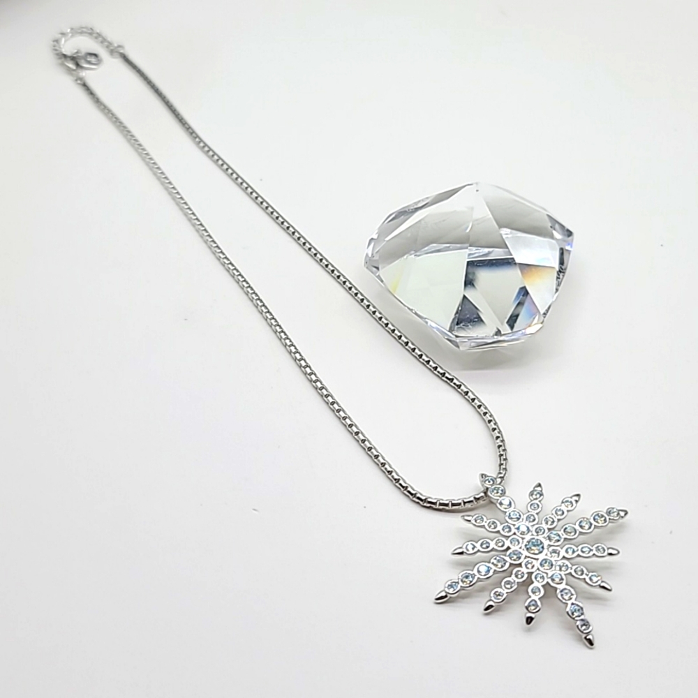 $119 NWOTS! Touchstone by Swarovski Austrian Crystal "Snowflake" Pendant ❄️ - Picture 5 of 12